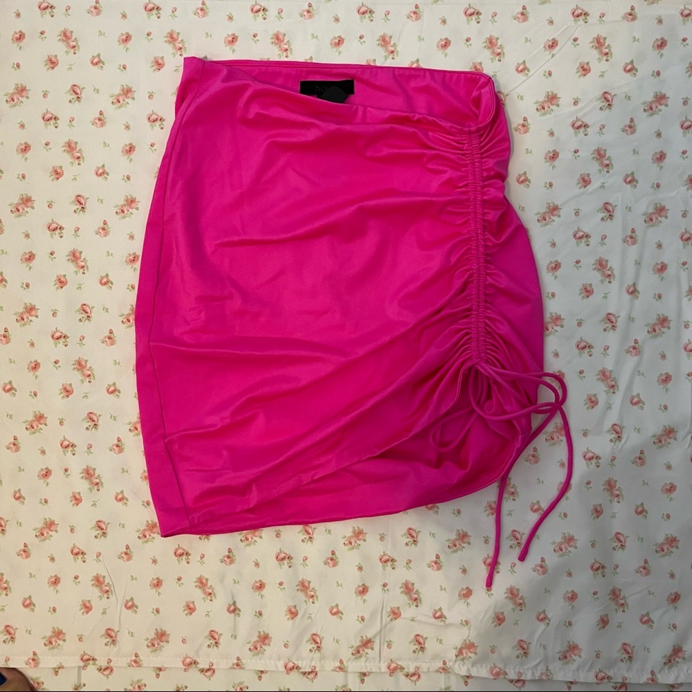 Revolve Hours hot pink nylon ruched mini skirt size small brand new